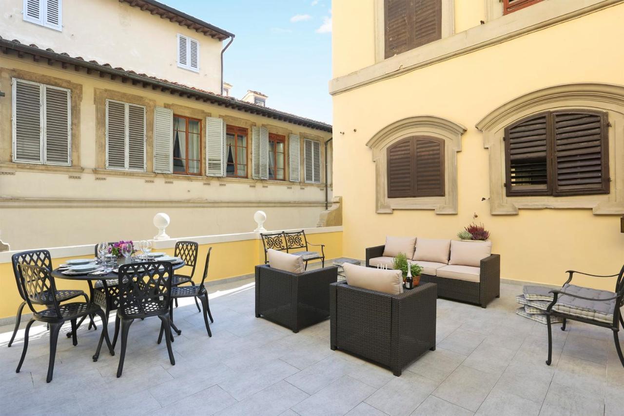 Design Apartment In The Heart Of Florence - Hosted By Sweetstay Kültér fotó